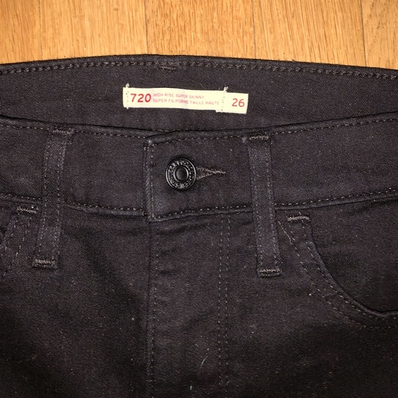 Black Levi’s Skinny Jeans 👖 - Picture 4 of 4